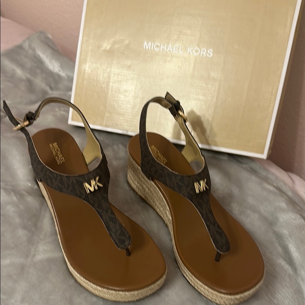 Michael Kors Brown T-Strap Sandals with Braided Detail